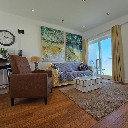 Ocean Swell Villa Bude Bagian luar foto