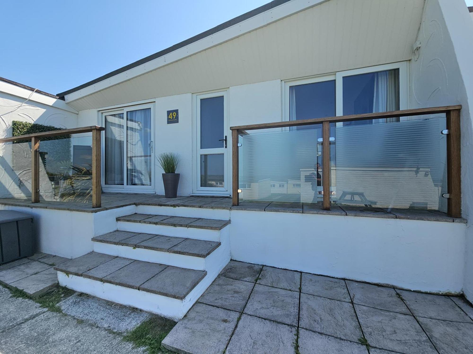 Ocean Swell Villa Bude Bagian luar foto