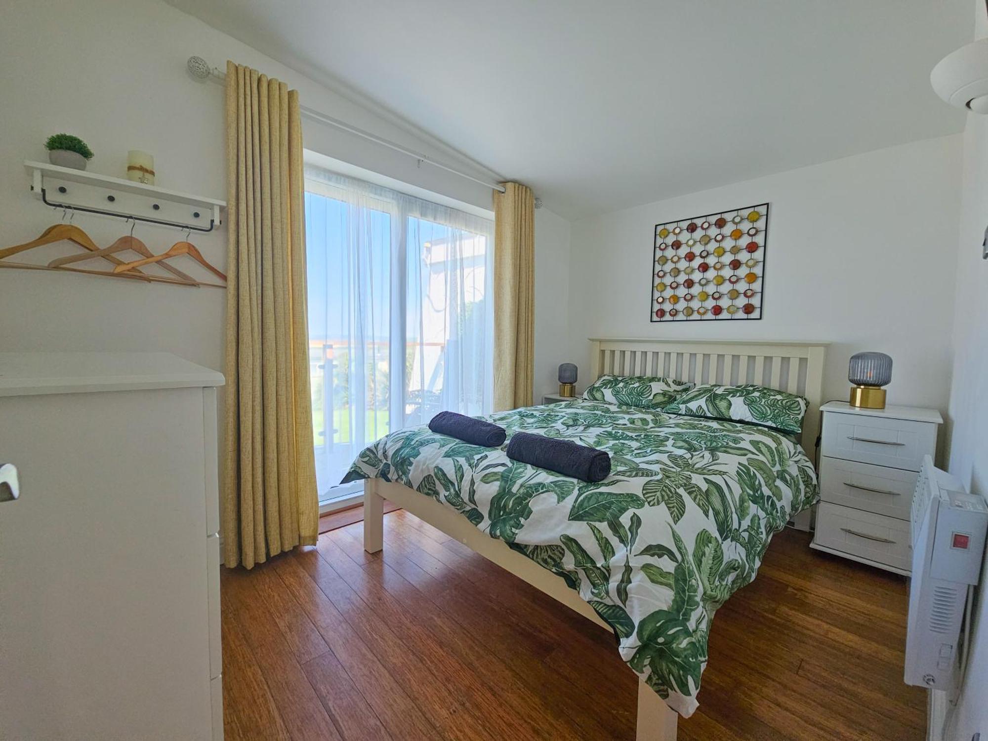 Ocean Swell Villa Bude Bagian luar foto